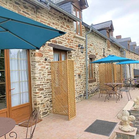 Le Moulin De Benneville Chambres D'Hotes, Petit Dejeuner Compris Cahagnes ภายนอก รูปภาพ