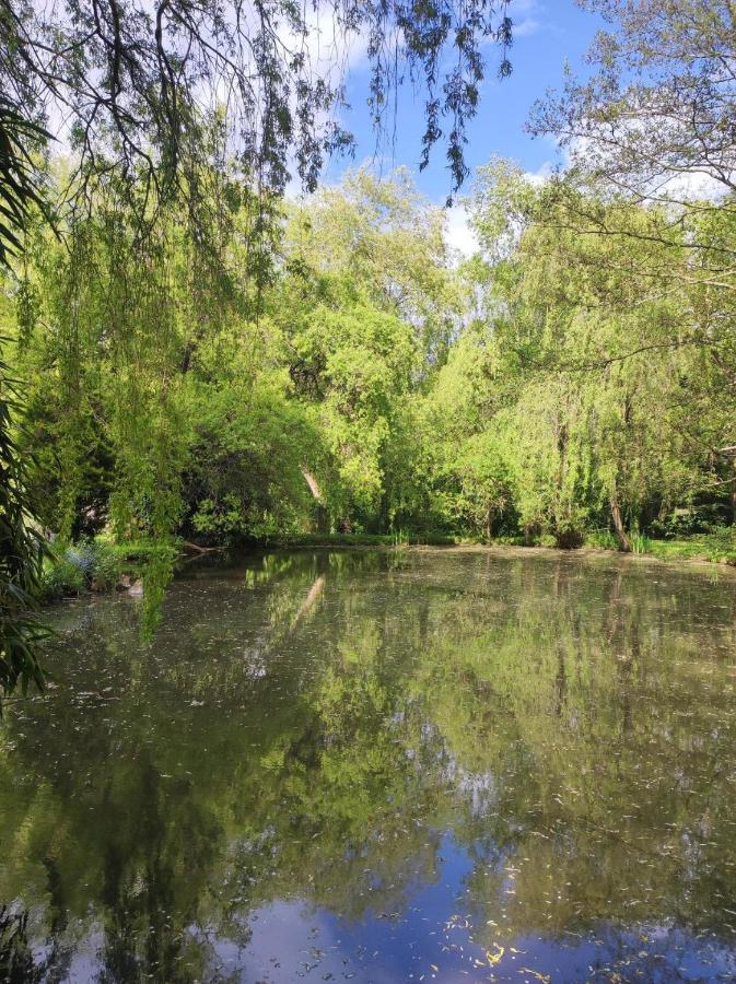 Le Moulin De Benneville Chambres D'Hotes, Petit Dejeuner Compris Cahagnes ภายนอก รูปภาพ