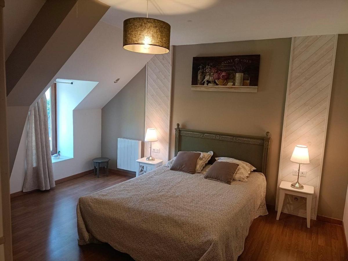 Le Moulin De Benneville Chambres D'Hotes, Petit Dejeuner Compris Cahagnes ภายนอก รูปภาพ