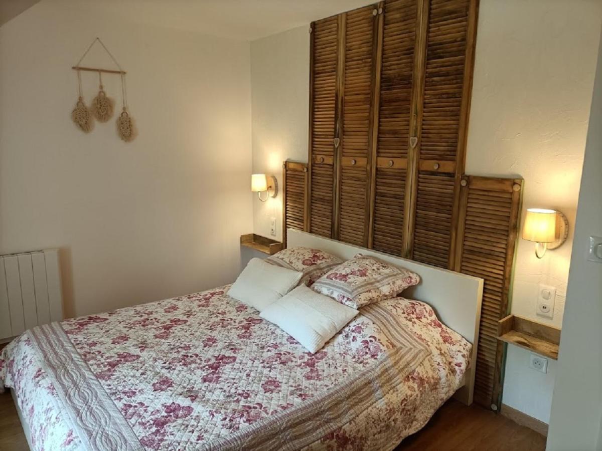 Le Moulin De Benneville Chambres D'Hotes, Petit Dejeuner Compris Cahagnes ภายนอก รูปภาพ