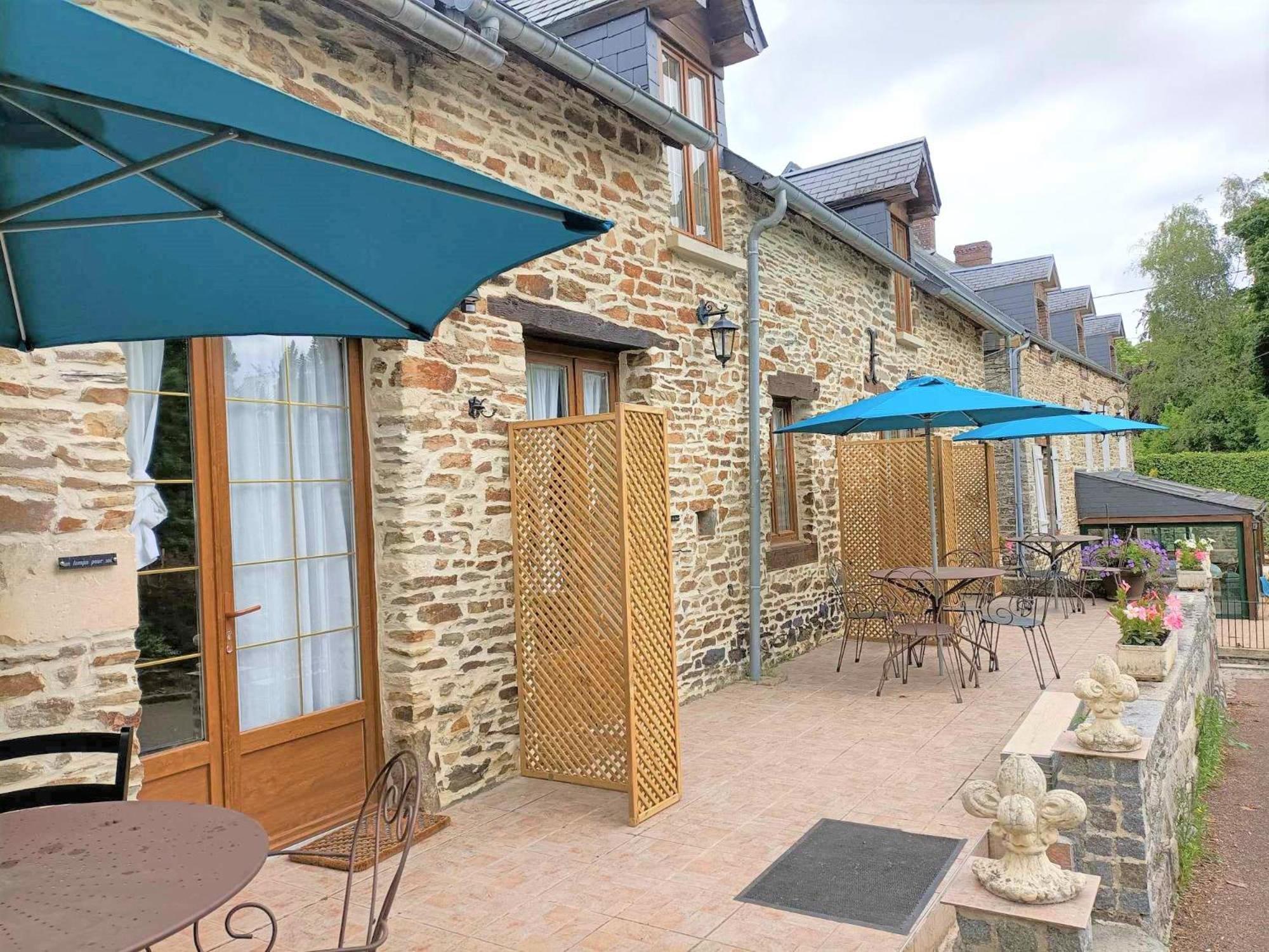 Le Moulin De Benneville Chambres D'Hotes, Petit Dejeuner Compris Cahagnes ภายนอก รูปภาพ